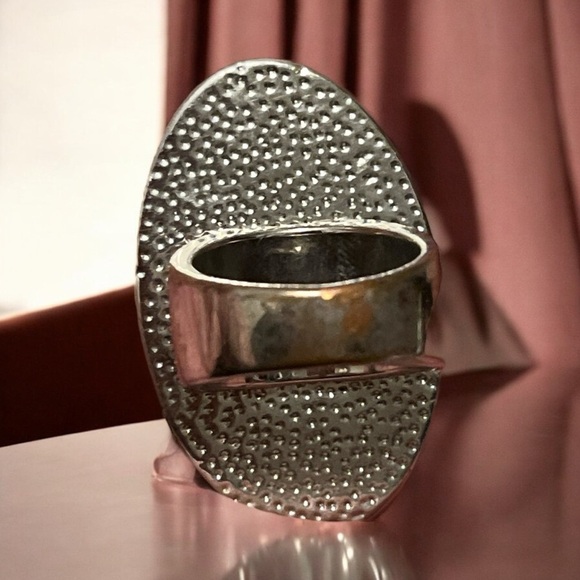 Beautiful Faux Turquoise Ring - Picture 3 of 4